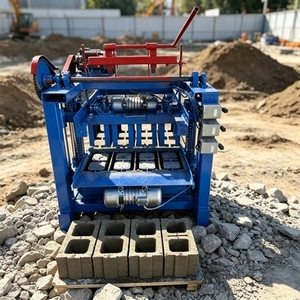 Machine à fabriquer des briques robuste Lusaka 4-<span class=keywords><strong>35</strong></span>, très vendue, efficace et stable pour la production <span class=keywords><strong>de</strong></span> blocs <span class=keywords><strong>de</strong></span> <span class=keywords><strong>ciment</strong></span> - Product Image 1