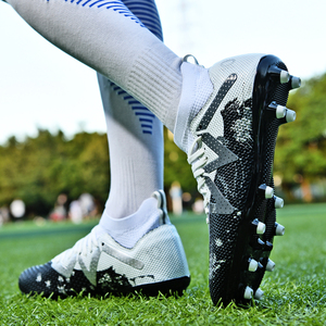 Chaussures de football pour hommes personnalisées en gros d'usine, crampons FG, chaussures de compétition professionnelles, respirantes pour adultes - Product Image 1