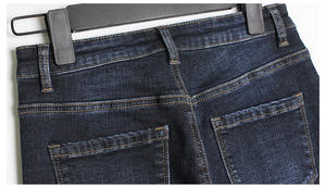 Jeans de Invierno Gruesos de Cintura Alta con Botones para <span class=keywords><strong>Mujer</strong></span>, Jeans Ajustados Vintage de Moda, Pantalones Slim Europeos de Estilo Urbano para <span class=keywords><strong>Mujer</strong></span> - Product Image 2