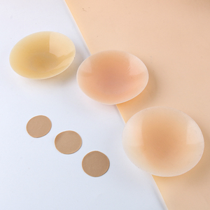 Pezoneras Redondas de Silicona Ultrafinas Transpirables Adhesivas para un Ajuste Natural Bajo la Ropa - Product Image 4