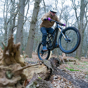 Vélo électrique Amflow Enduro VTT en fibre de carbone, batterie 800Wh, chargeur rapide DJI Avinox 508W - Product Image 4