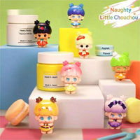 Vente en gros de nouvelles boîtes mystères en PVC avec mini personnages mignons, série de garçons coquins de dessins animés, boîtes mystères, décorations de bureau créatives