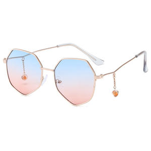 2020 The new personality chain children sunglasses irregular frame sunglasses glasses wholesale tong street snap - Product Image 4
