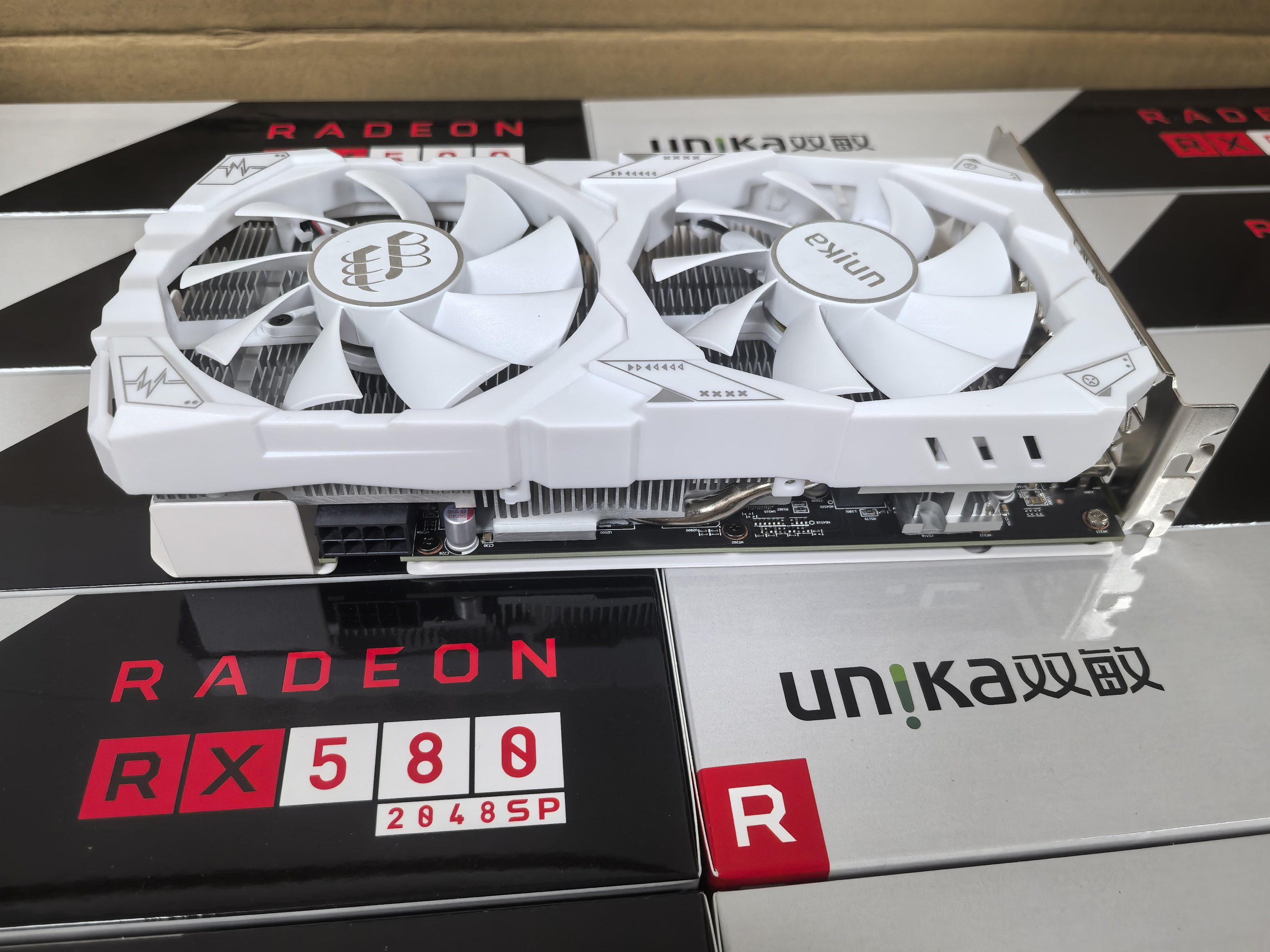 Brand New UNIKA AMD Radeon RX 580 BLIZZARDS 8GB GDDR5 Graphics