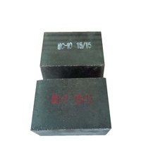 Fabricants chinois de briques de magnésie-carbone personnalisées pour fours de conversion métallurgiques