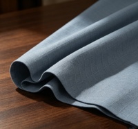 Tissu antistatique à carreaux FR avec une résistance à l'usure supérieure et des performances respirantes pour les vêtements de travail de sécurité industrielle