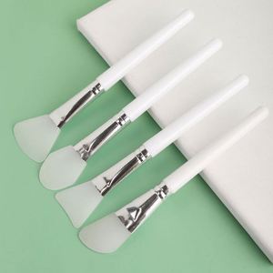 Brosse faciale en silicone souple et plate, applicateur de masque facial en silicone, offre spéciale - Product Image 1