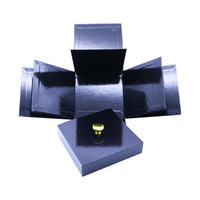 Boîte d'explosion de fleurs pour la Saint-Valentin de luxe conçue sur mesure boîte-cadeau papillon surprise bricolage avec accessoire de ruban
