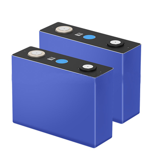 Celda prismática LiFePO4 de 3.2V 100Ah, grado A, carga 1C, descarga 3C, código QR intacto, para sistemas de almacenamiento de energía domésticos, energía solar y carritos de golf. - Product Image 1