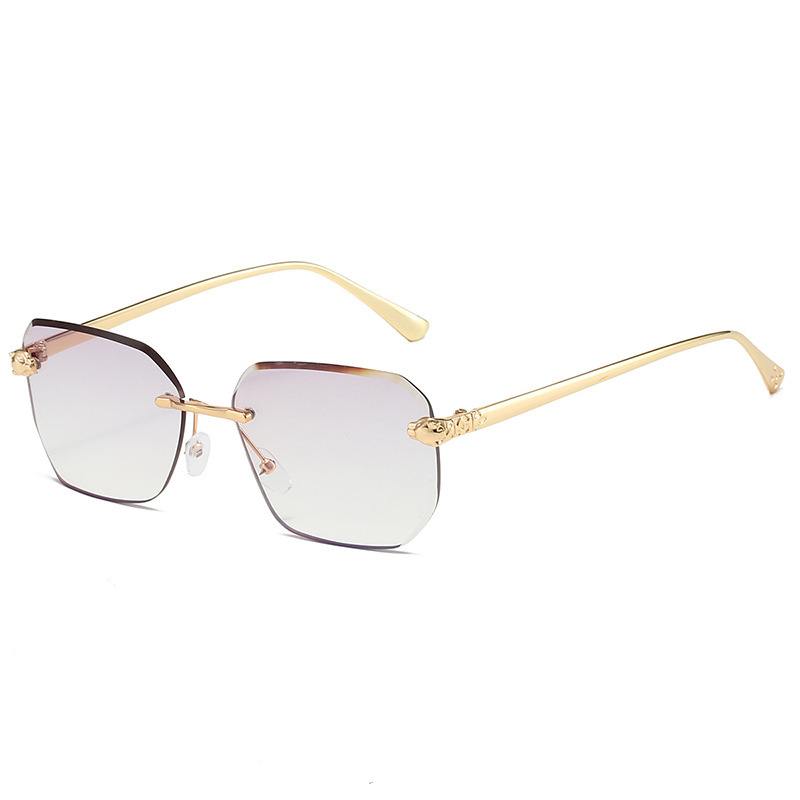Rimless Diamond Sunglasses for Women - Vintage Rectangle  display picture 3
