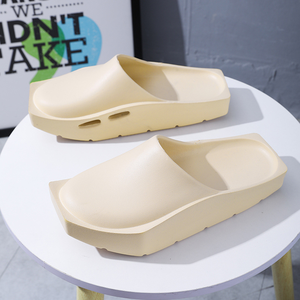 Chaussons d'été pour hommes à semelle épaisse et bout fermé, mode transfrontalière, décontractés pour l'extérieur, antidérapants, vente en gros à chaud - Product Image 3