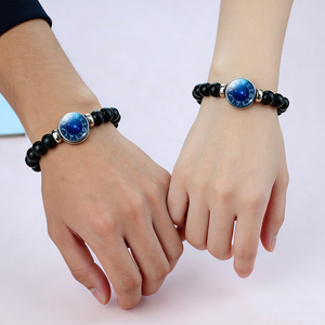 Draaiende Sterrenkaart Orbit Armband - Zwarte Glazen Kraal Sieraden, Neutraal Veelzijdig Unisex Cadeau voor Verjaardag, Lente Zomer Draagbaar - Product Image 6