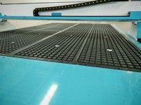 Routeur CNC à broche unique pour gravure et fraisage de mousse avec système de contrôle NC Studio, moteur à roulement à billes, composants PLC essentiels