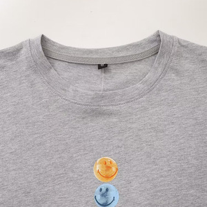 <span class=keywords><strong>T</strong></span>-<span class=keywords><strong>shirt</strong></span> graphique personnalisé en coton motif Smiley Face pour l'é<span class=keywords><strong>t</strong></span>é 2026 - <span class=keywords><strong>T</strong></span>-<span class=keywords><strong>shirt</strong></span> amincissant de créateur pour jeunes, OEM/ODM par l'usine de vêtements chinoise Tops - Product Image 3