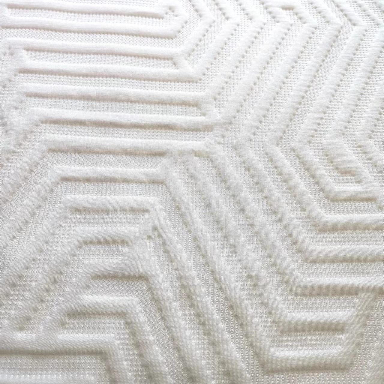 Popular Polyester and Bamboo Fiber Moisture Absorbent Knitting Jacquard Mattress Fabric for Home Textile