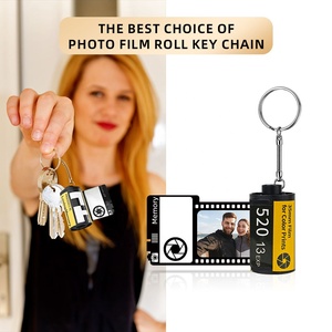 <span class=keywords><strong>Porte</strong></span>-clés en <span class=keywords><strong>rouleau</strong></span> pour appareil <span class=keywords><strong>photo</strong></span> personnalisé <span class=keywords><strong>Porte</strong></span>-clés en <span class=keywords><strong>rouleau</strong></span> de film numérique à mémoire aimante en plastique PET par sublimation - Product Image 5