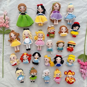 Muñeca Princesa Mini de Ganchillo al por Mayor, Hecha a Mano, Bonito Colgante para Llavero, Decoración - Product Image 1