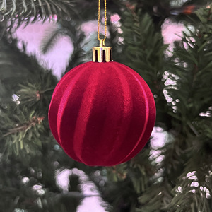 6 cm boules de décoration de noël boules de <span class=keywords><strong>pompon</strong></span> peintes en plastique arbre de noël boule suspendue ornement suspendu décoration de scène - Product Image 4