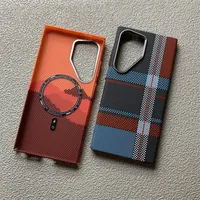 Coque magnétique en PC rigide avec texture en relief carbone pour Samsung Galaxy S26 S25 S24 S23 Ultra, protection d'objectif de luxe et compatible charge sans fil