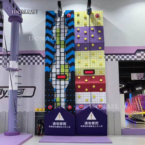 डिजाइन किए गए फाइबरग्लास रॉक क्लाइम्बिंग दीवार बच्चों और वयस्कों के लिए इनडोर खेल का मैदान - Product Image 4