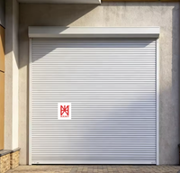 Portes de garage automatiques en alliage d'aluminium, portes coulissantes anti-tempête avec persiennes, vente en gros