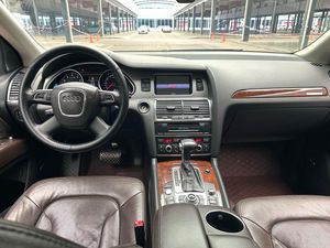 <span class=keywords><strong>Audi</strong></span> <span class=keywords><strong>Q7</strong></span> 3.0T Turbo Benzina <span class=keywords><strong>SUV</strong></span> Automatica LHD Usata del 2013 con Sedili in Pelle, Interni Scuri, Telecamera Posteriore per Esportazione - Product Image 5