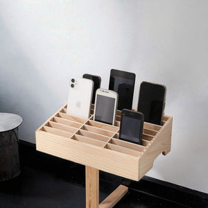 กล่องเก็บโทรศัพท์มือถือไม้สไตล์โมเดิร์น พร้อมดีไซน์ช่องเก็บของอเนกประสงค์ สำหรับใช้ในสำนักงานและการประชุม - Product Image 3