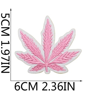 Venta al por mayor 3D <span class=keywords><strong>bordado</strong></span> planta de cáñamo hoja parches caliente-prensado hierro-en calcomanías para ropa personalizada sombreros y decoraciones de bricolaje - Product Image 4