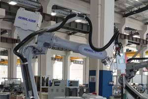 Máquina de Soldadura Láser de Fibra con Brazo Robótico Industrial de 6 Ejes, Herolaser ML-1450 de Alta Potencia, Refrigeración por Agua, Alta Eficiencia - Product Image 2