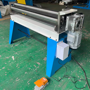 <span class=keywords><strong>Machine</strong></span> de pliage et de roulage de plaques en acier au carbone et en aluminium manuelle, <span class=keywords><strong>machine</strong></span> de formage à rouleaux, moteur 1,5 kW, longueur maximale 1300 mm, marque WinYing - Product Image 2