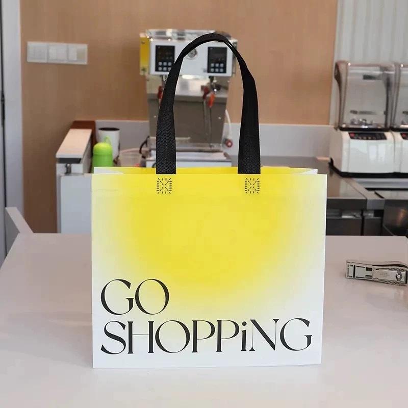 สีเหลือง