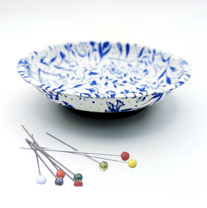 ที่เก็บเข็มแม่เหล็กแบบมีลายพิมพ์ ขนาด 4 นิ้ว พร้อมจัดส่งแบบ DDP ไปยังอเมริกาเหนือ สำหรับร้านขายอุปกรณ์เย็บปักถักร้อย ลายพิมพ์เต็มรูปแบบ - Product Image 1