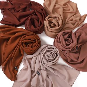 カスタマイズ卸売無地マレーシアヒジャーブ女性ターバンスカーフパールシフォンバブルロングヒジャーブ - Product Image 4