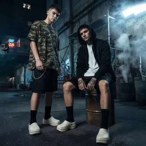 Zapatos Quirúrgicos Antiestáticos e Impermeables para Hombres y Mujeres, Ideales para Quirófanos, con Orificios Antideslizantes, Zapatos de Seguridad para el Trabajo - Product Image 1