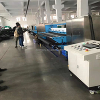 Machine à plissage pour moustiquaire plissée