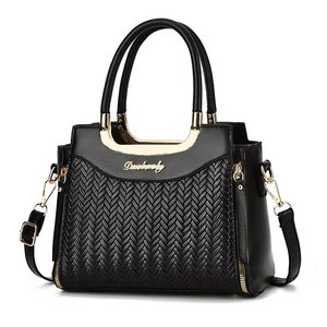 Bolsos de mano para mujer al por mayor, de piel sintética con patchwork, estilo nuevo, bolsos de señora - Product Image 1