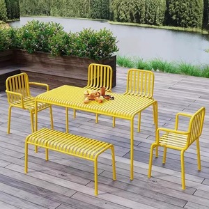 Muebles minimalistas de alta calidad con hermosos detalles metálicos, juego de <span class=keywords><strong>mesa</strong></span> <span class=keywords><strong>y</strong></span> <span class=keywords><strong>sillas</strong></span> para <span class=keywords><strong>jardín</strong></span>, restaurante o <span class=keywords><strong>terraza</strong></span>. - Product Image 3