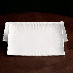 Plato Rectangular de Cerámica Serie Luz de Luna Blanca de 10.75 Pulgadas, Plato para Servir Comida Caliente para Uso en Hoteles y Fiestas - Product Image 3