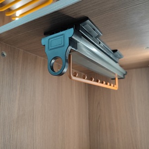 Organizador Deslizable de Color Naranja RMS con Cierre Suave, Soporte Superior Extraíble para 8 Bolas, Accesorios para Armario - Product Image 3