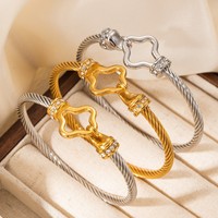 Groothandel RVS Geluksklaver Vierbladige Klaver Mode Haakgesps Armband Trendy Dames Sieraden Cadeau