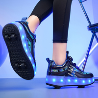 Chaussures de roue unisexe de Style de marche enfants enfants lumière LED vers le haut USB Charge patin à roulettes clignotant baskets pour filles garçons cadeaux