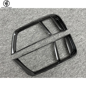 Rejilla de Ventilación Inferior de Parachoques Trasero de Fibra de Carbono Seca Brillante con Diseño de Panal para Audi R8 Base Coupé de 2 Puertas 2016-2018 - Product Image 5