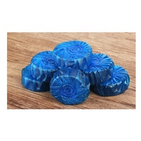 Le nettoyant de réservoir de toilette de longue durée avec le parfum frais doux de pin nettoie automatiquement le système de circulation entier efficacement