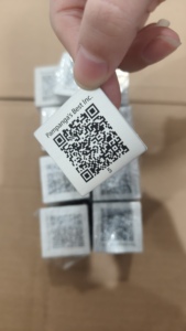 Targhetta in Metallo Personalizzata con Codice QR, Incisione Chimica, Stampa, Lavorazione di Lamiera - Product Image 4