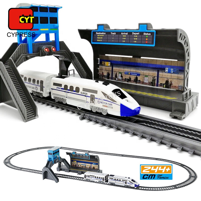 Klassische Toy Train Kunststoff Electric Toy Train Sets Zug Modellbahn Spielzeug für Kinder