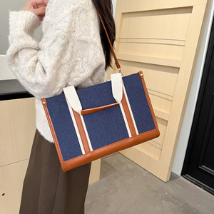 Large Capacity Women's Tote Bag 2026 New Fashion Bag Simple Commuting Shoulder Bag for Women - Product Image 2