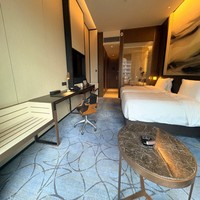 Meubles complets de qualité supérieure, élégants, luxueux, confortables et écologiques pour hôtel 5 étoiles Hilton
