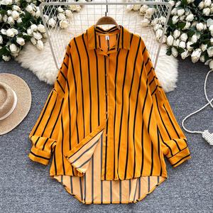 <span class=keywords><strong>เสื้อ</strong></span><span class=keywords><strong>เชิ้ต</strong></span>แขนยาวลายทางผ้าบรอดคลอธ ซักได้ สำหรับ<span class=keywords><strong>ผู้หญิง</strong></span> สไตล์ยุโรปอเมริกันใหม่ล่าสุด ฤดูใบไม้ร่วง ลำลอง ใส่ได้ทุกโอกาส ทรงหลวม ปิดบังหุ่นอวบ - Product Image 1