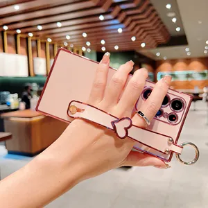 Factory Drop Shipping Hot Sale Luxury Wrist Strap Heart Shaped Plating Phone Case For Samsung Galaxy S24 Ultra