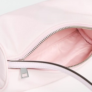 Bolso cilíndrico rosa con cremallera para mujer, bolsos de hombro individuales, bolsos con correa para el hombro, logotipo personalizado DIY, impermeable, elegante bolso de nailon para axilas - Product Image 5